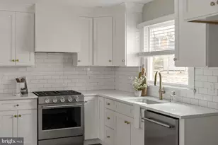 1760 Forge Mountain Dr, Phoenixville, PA 19460 - Photo 2