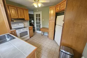 1817 Little Conestoga Rd, Elverson, PA 19520 - Photo 2