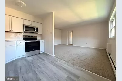 335 E Lancaster Avenue #B-14, Downingtown, PA 19335 - Photo 2