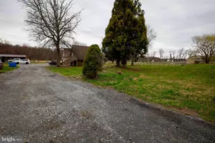 25 Keller Rd, Cochranville, PA 19330 - Photo 2
