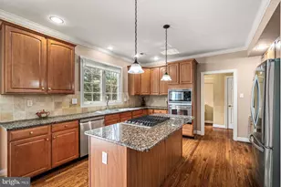 500 Doral Cir, Berwyn, PA 19312 - Photo 2