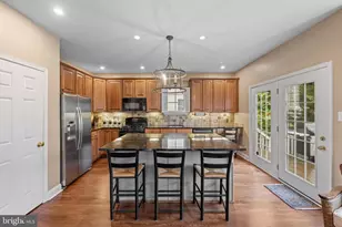 300 Old Barn Cir, Phoenixville, PA 19460 - Photo 12