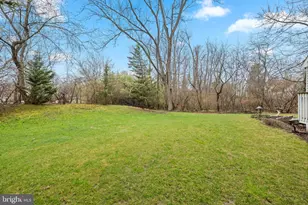 300 Old Barn Cir, Phoenixville, PA 19460 - Photo 4