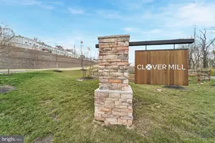 141 Four Leaf Dr, Downingtown, PA 19335 - Photo 2