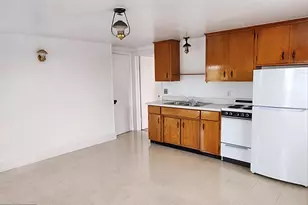 516 Franklin Ave, Phoenixville, PA 19460 - Photo 2