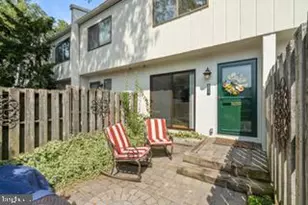 273 Summit House, West Chester, PA 19382 - Photo 2