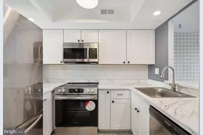 273 Summit House #273, West Chester, PA 19382 - Photo 8