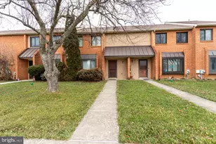 118 Caernarvon Ct, Exton, PA 19341 - Photo 1