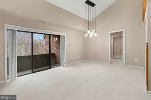 910 Mountainview Dr, Tredyffrin, PA 19087 - Photo 10