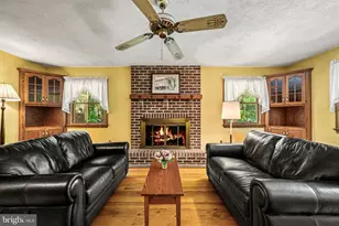 1450 Cornerstone Dr, Pottstown, PA 19465 - Photo 20