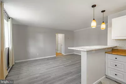 335 E Lancaster Avenue #E4, Downingtown, PA 19335 - Photo 4