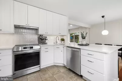 306 Hanover Court, Tredyffrin, PA 19087 - Photo 4