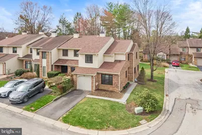 306 Hanover Court, Tredyffrin, PA 19087 - Photo 2