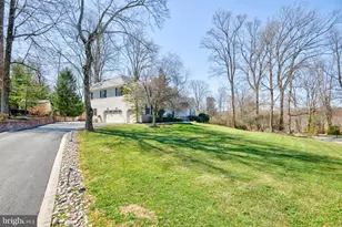 1198 Carrie Ln, West Chester, PA 19382 - Photo 2