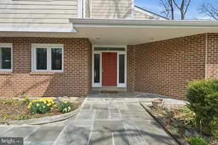 1561 Tanglewood, West Chester, PA 19380 - Photo 4