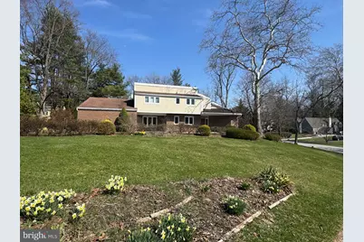 1561 Tanglewood, West Chester, PA 19380 - Photo 2