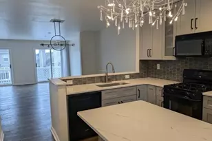 39 Cabot Dr, Chesterbrook, PA 19087 - Photo 4