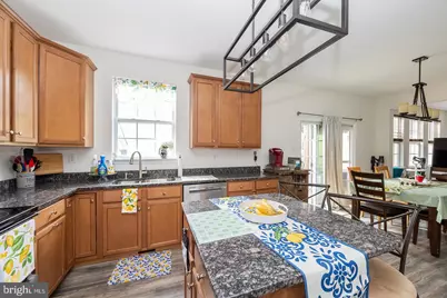 310 W 8th Avenue, Parkesburg, PA 19365 - Photo 8