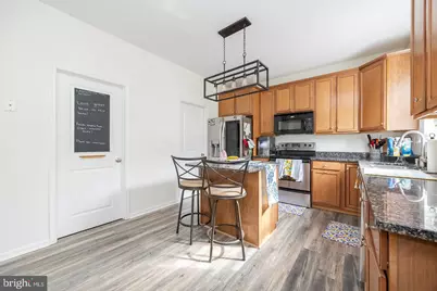 310 W 8th Avenue, Parkesburg, PA 19365 - Photo 6