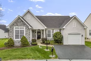 2103 Jacobs Mill Cir, Downingtown, PA 19335 - Photo 2