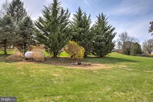 640 Meadow Dr, Honey Brook, PA 19344 - Photo 8