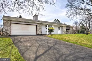 640 Meadow Dr, Honey Brook, PA 19344 - Photo 4