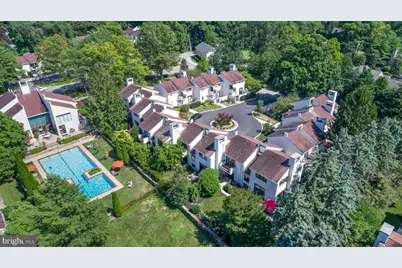 4 Brettagne #4, Devon, PA 19333 - Photo 26