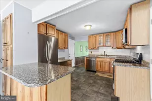 20 Holly Dr, West Grove, PA 19390 - Photo 8