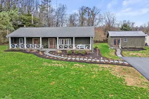 521 McGraw Ln, Glenmoore, PA 19343 - Photo 2