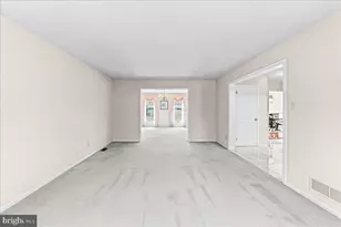 100 Trowbridge Ln, Downingtown, PA 19335 - Photo 12