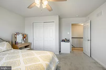 25 N Tompkins Square, Downingtown, PA 19335 - Photo 18