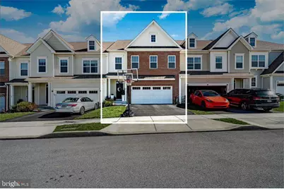 25 N Tompkins Square, Downingtown, PA 19335 - Photo 1