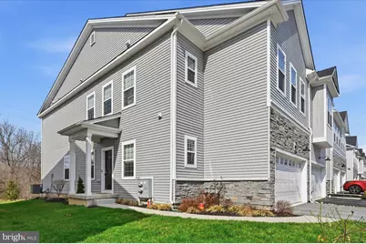 279 Red Leaf Lane, Exton, PA 19341 - Photo 2