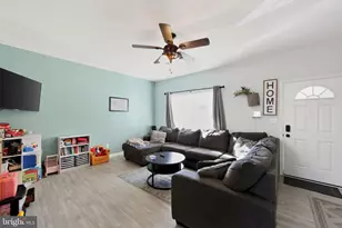 3817 Hazelwood Ave, Downingtown, PA 19335 - Photo 4