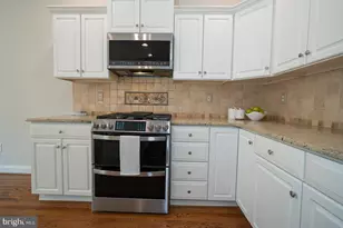 41 Overlook Cir, Berwyn, PA 19312 - Photo 16