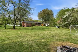 877 E Philip Dr, Phoenixville, PA 19460 - Photo 38
