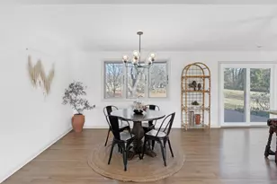 877 E Philip Dr, Phoenixville, PA 19460 - Photo 10