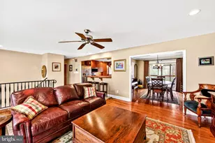 88 S Forge Manor Dr, Phoenixville, PA 19460 - Photo 6