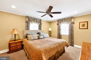 88 S Forge Manor Dr, Phoenixville, PA 19460 - Photo 16