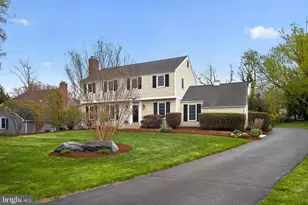 450 Coldstream Dr, Berwyn, PA 19312 - Photo 2