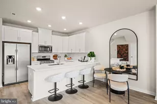 818 Graphite Dr, Phoenixville, PA 19460 - Photo 4