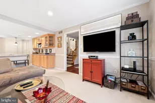 56 Woodstream Dr, Chesterbrook, PA 19087 - Photo 8