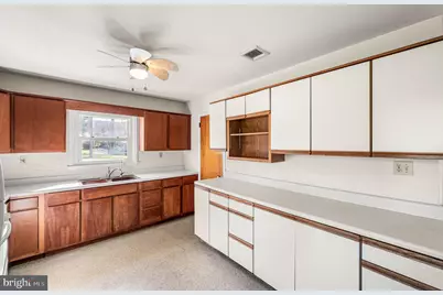 4951 Horseshoe Pike, Honey Brook, PA 19344 - Photo 6