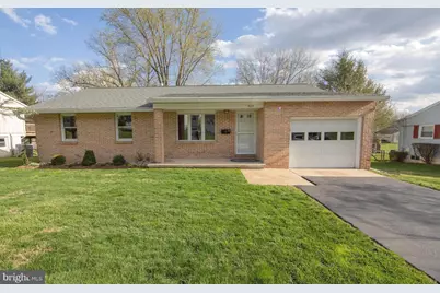 408 Chesterfield Drive, Downingtown, PA 19335 - Photo 2
