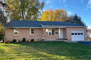 408 Chesterfield Dr, Downingtown, PA 19335 - Photo 2