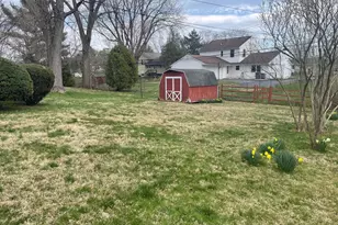 408 Chesterfield Dr, Downingtown, PA 19335 - Photo 6