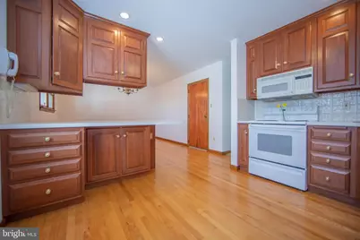 408 Chesterfield Drive, Downingtown, PA 19335 - Photo 10