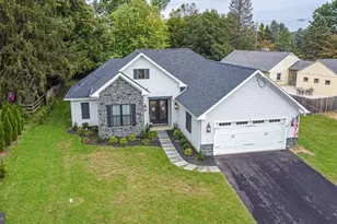 8 Timber Mill Ln, West Chester, PA 19380 - Photo 2