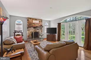 1109 Forsythe Ln, West Chester, PA 19382 - Photo 8