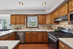 1109 Forsythe Ln, West Chester, PA 19382 - Photo 16